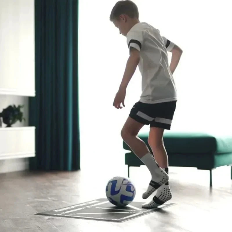 90cm Football Training Mat Durable Non Slip Foldable Kids Adults Dribble Training Mat Football Training Indoor Ourdoor Equipment - FitPerformX